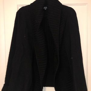 Vince heavy duty black cardigan sweater